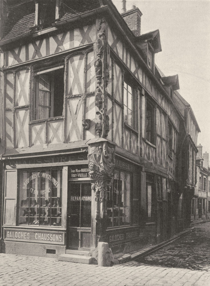 YONNE. Sens- Vieille maison rue de la République 1905 old antique print